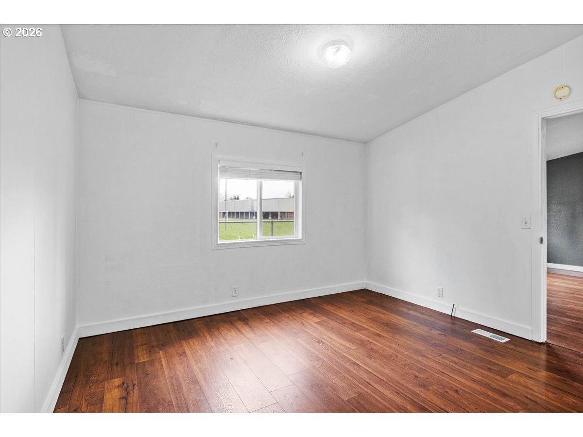 4792 Wyoming Circle Northeast Salem, OR 97305 - Photo 25 of 38