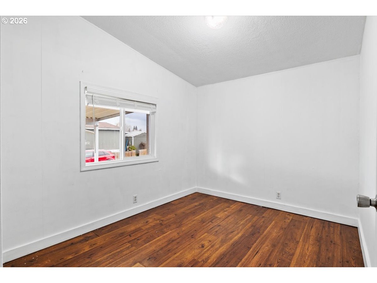 4792 Wyoming Circle Northeast Salem, OR 97305 - Photo 32 of 38