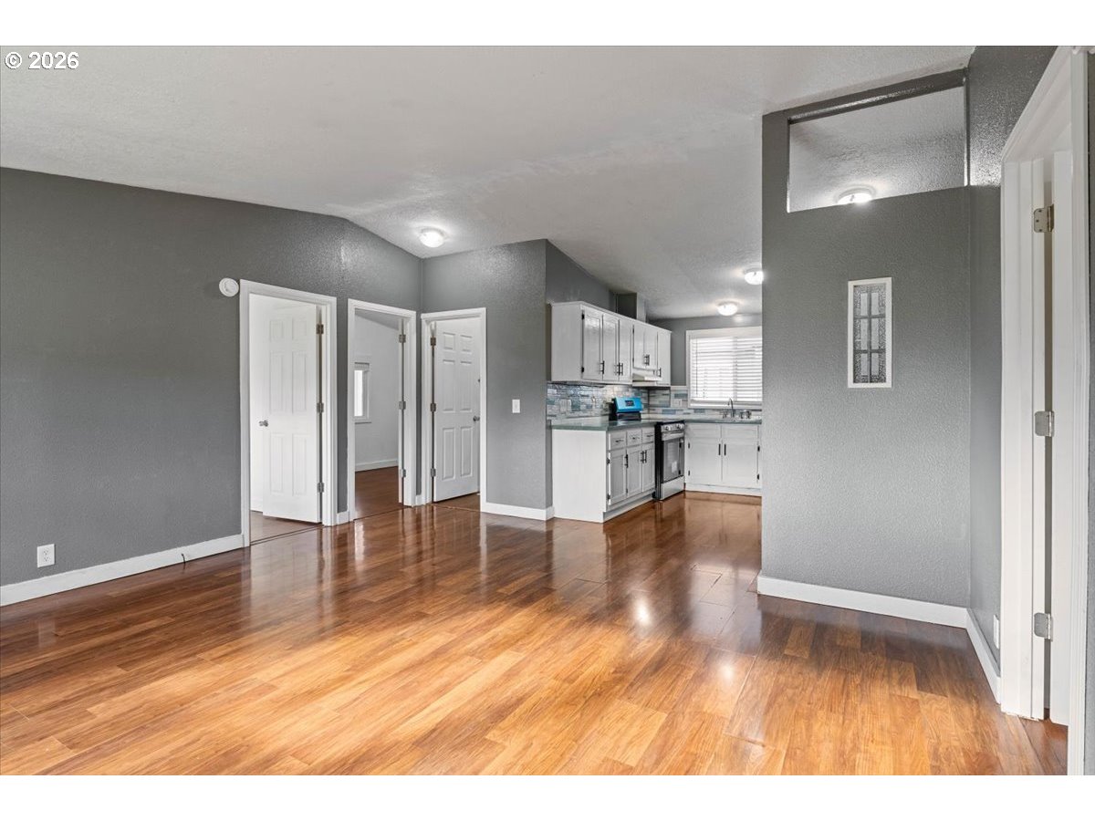 4792 Wyoming Circle Northeast Salem, OR 97305 - Photo 7 of 38