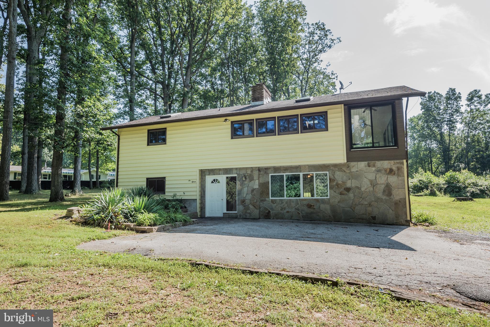 615 Ridge Road Finksburg, MD 21048 - Photo 3 of 23 Exterior (Front)