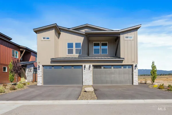 $514,900 | 22 Bridger Street, Cascade, ID 83611