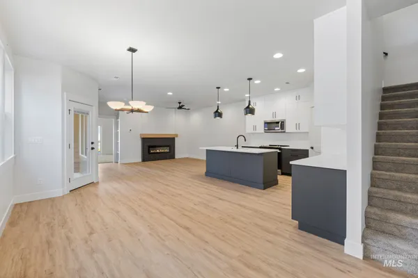 $514,900 | 22 Bridger Street, Cascade, ID 83611