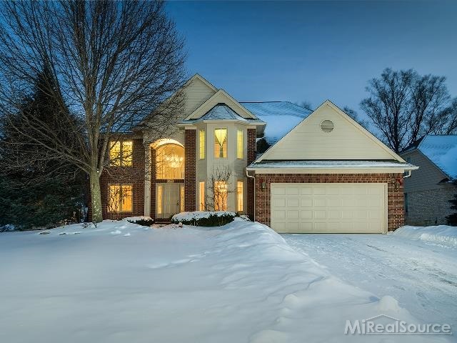 1948 South Shore Drive Rochester Hills, MI 48307 - Photo 1 of 20