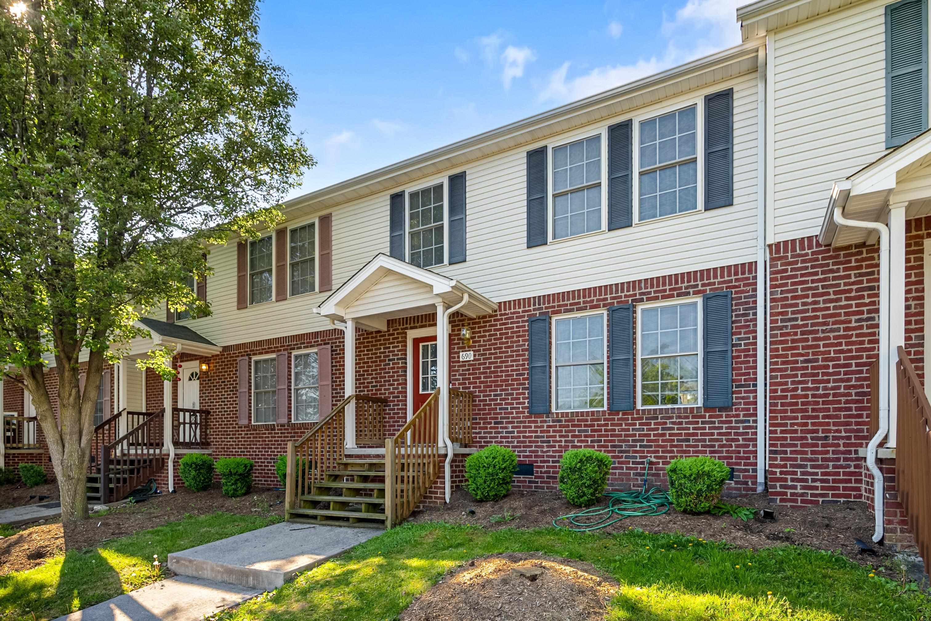 690 Republic Road Christiansburg, VA 24073 - Photo 2 of 39 Gallery Image 2