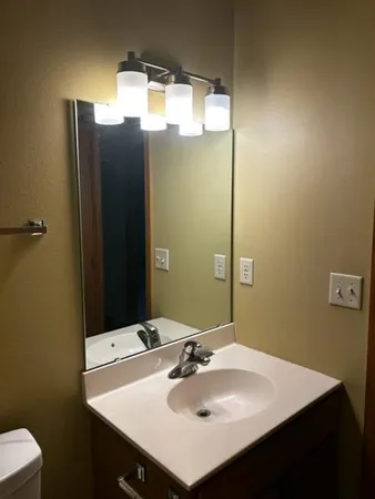 $270,000 | 1010 Oak Place, West Fargo, ND 58078