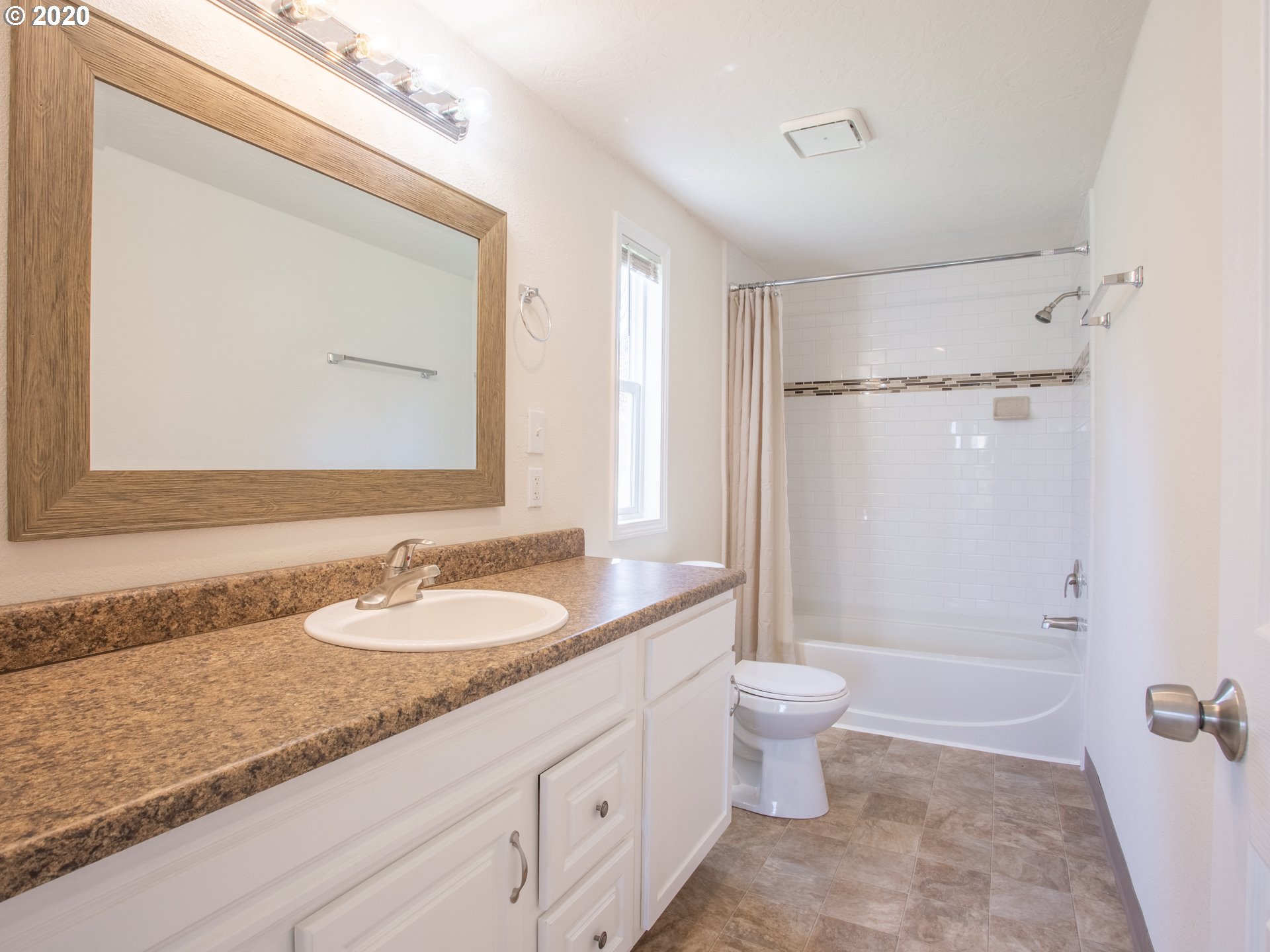 18401 South Redland Road Oregon City, OR 97045 - Photo 17 of 32 Gallery Image 17