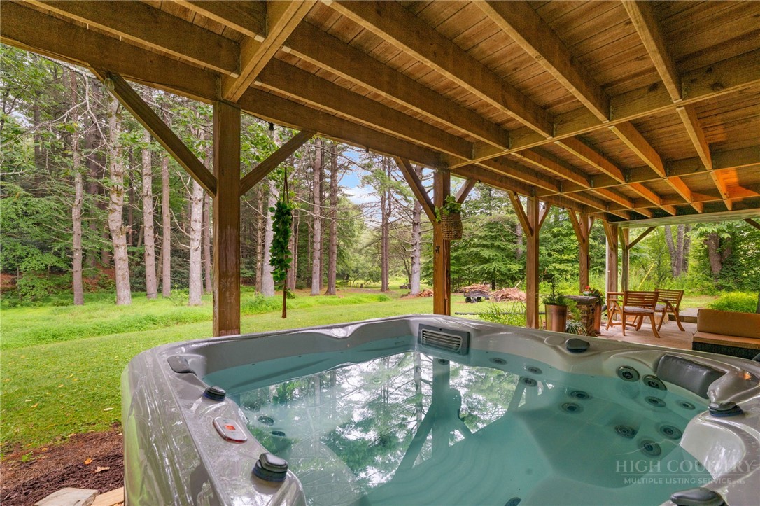 410 Don Hayes Road Boone, NC 28607 - Photo 4 of 48
