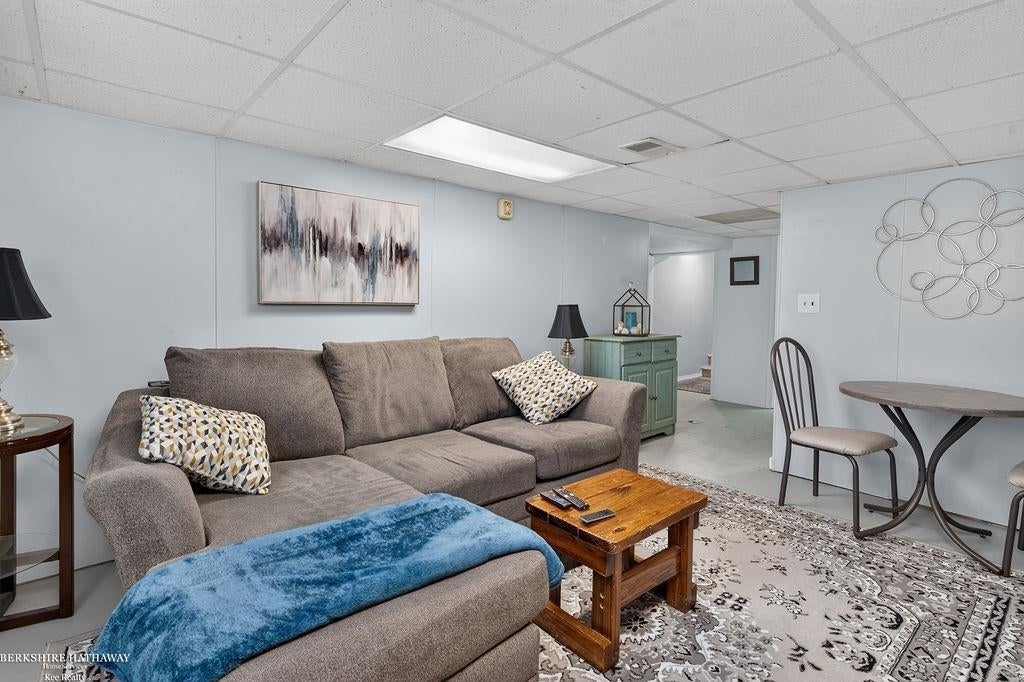 12121 Canal Road Sterling Heights, MI 48313 - Photo 32 of 44 Gallery Image 32