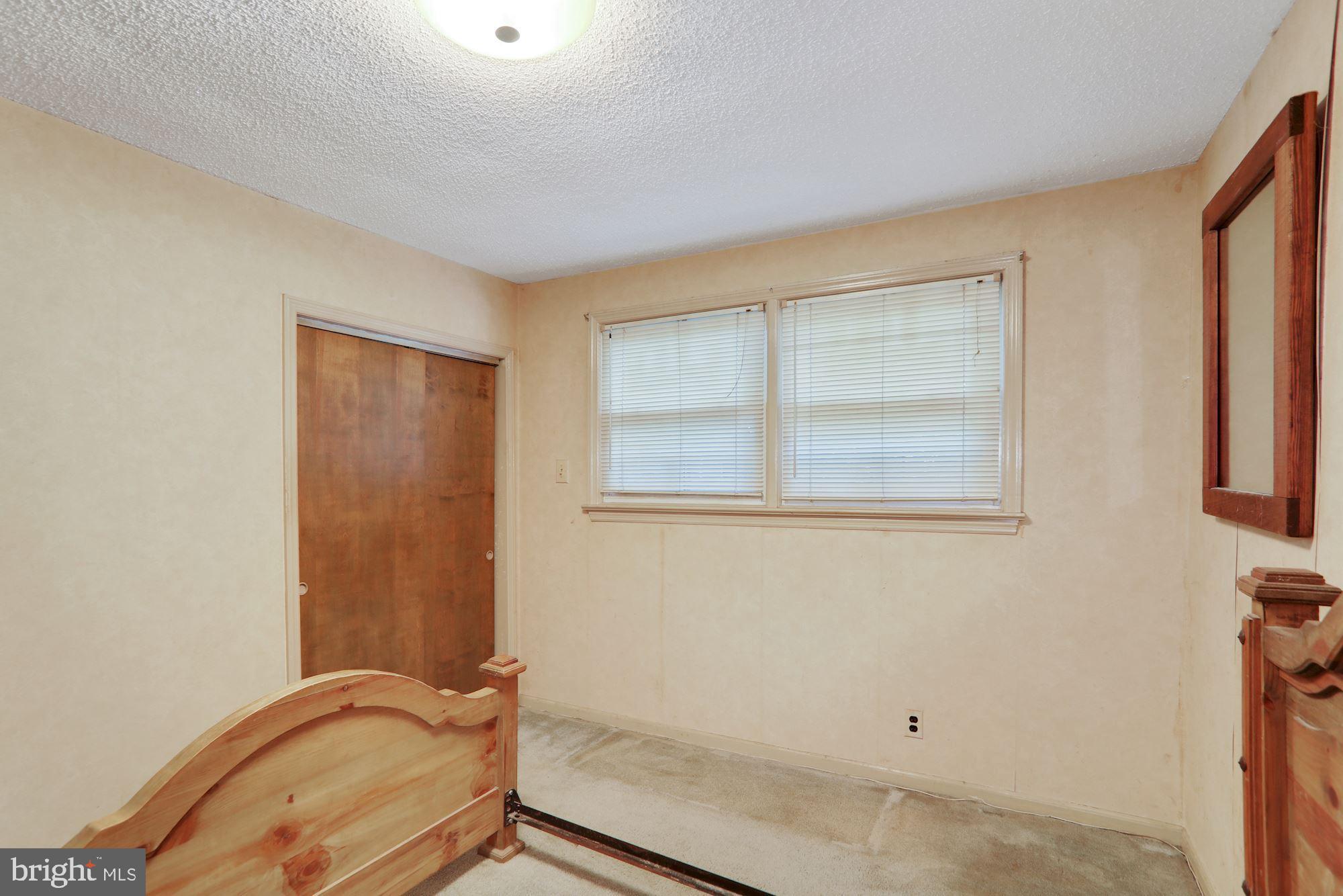 1224 Clements Bridge Road Woodbury, NJ 08096 - Photo 14 of 26 paint/flooring