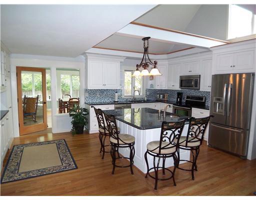 73 Agamenticus Road Ogunquit, ME 03907 - Photo 2 of 12 Kitchen.