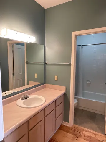 $1,600 | 112 West Washington Boulevard, Unit 319, Fort Wayne, IN 46802