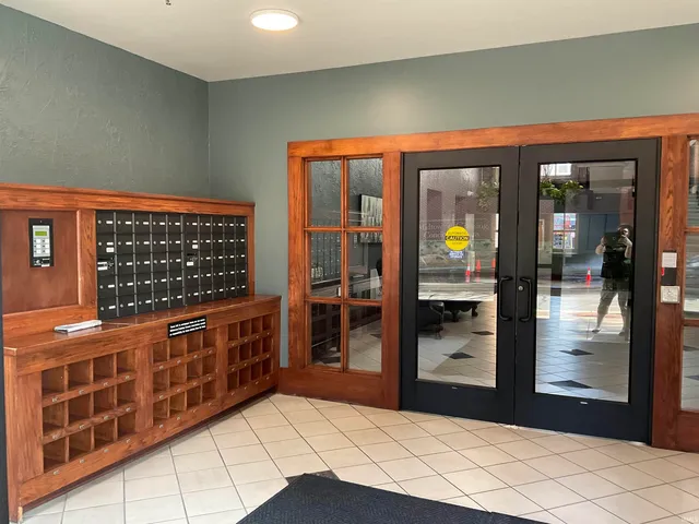 $1,600 | 112 West Washington Boulevard, Unit 319, Fort Wayne, IN 46802