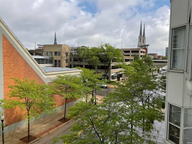 $1,550 | 112 West Washington Boulevard, Unit 319, Fort Wayne, IN 46802