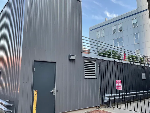 $1,600 | 112 West Washington Boulevard, Unit 319, Fort Wayne, IN 46802