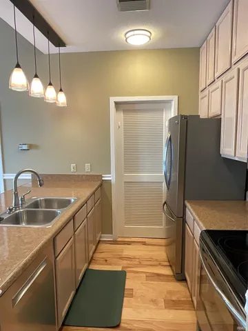 $1,600 | 112 West Washington Boulevard, Unit 319, Fort Wayne, IN 46802