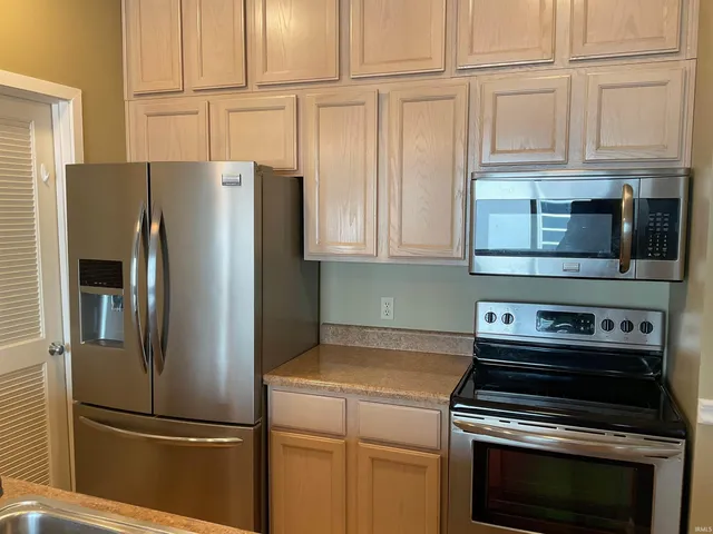 $1,600 | 112 West Washington Boulevard, Unit 319, Fort Wayne, IN 46802