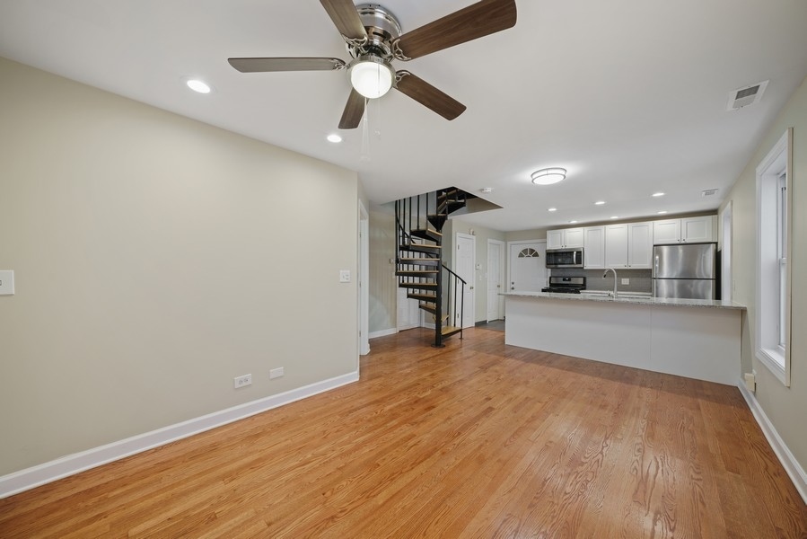 1548 North Honore Street, Unit 2R Chicago, IL 60622 - Photo 16 of 31