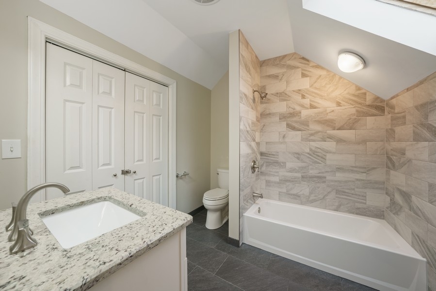 1548 North Honore Street, Unit 2R Chicago, IL 60622 - Photo 21 of 31