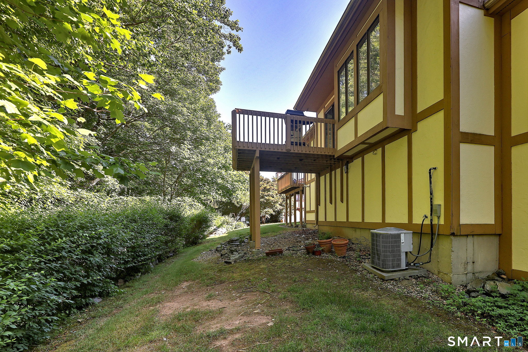 690 Forest Road, Unit 382 West Haven, CT 06516 - Photo 11 of 37