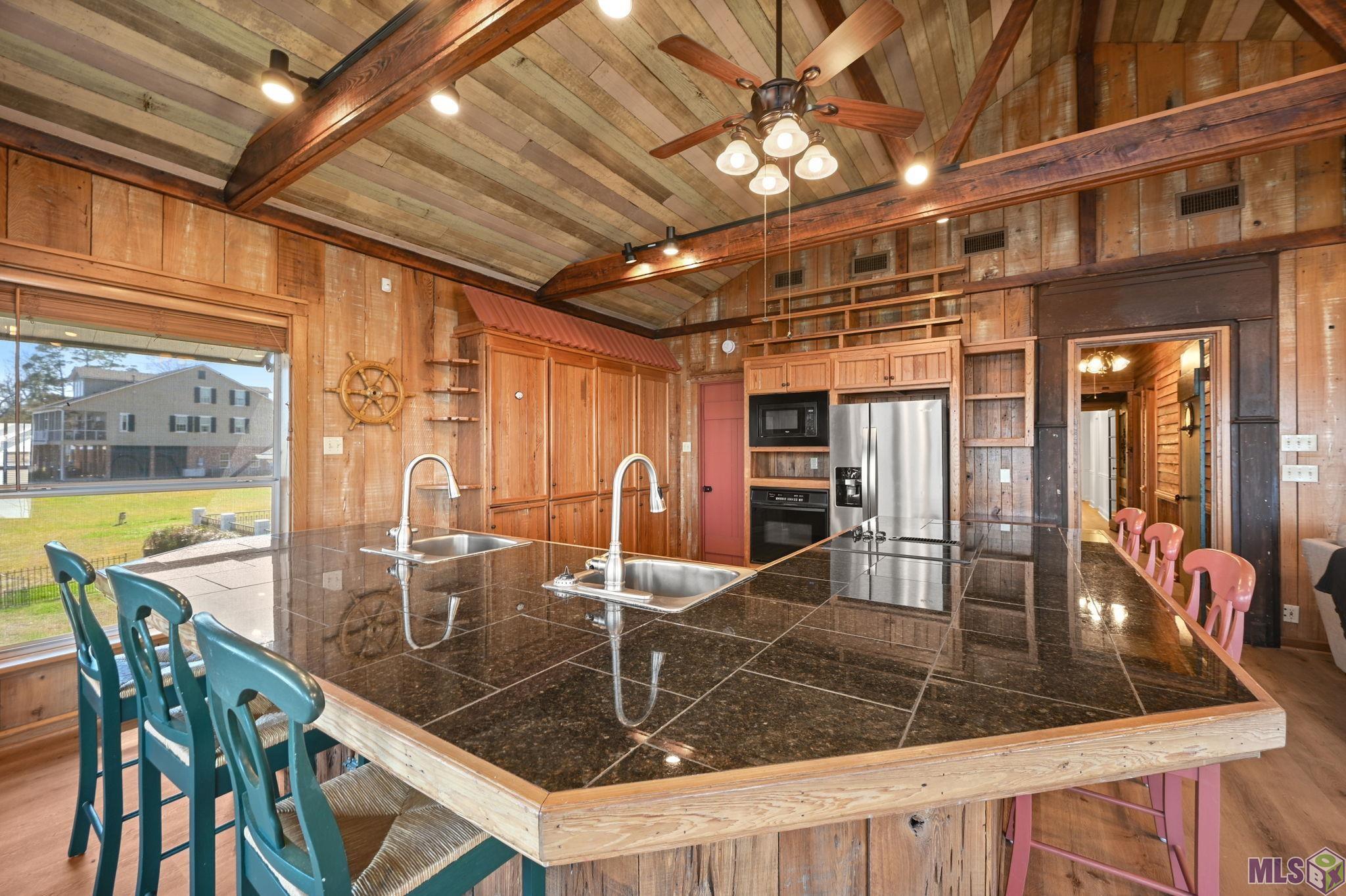 7928 False River Road Oscar, LA 70762 - Photo 13 of 54