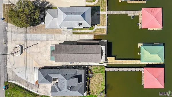 $835,000 | 7928 False River Road, Oscar, LA 70762