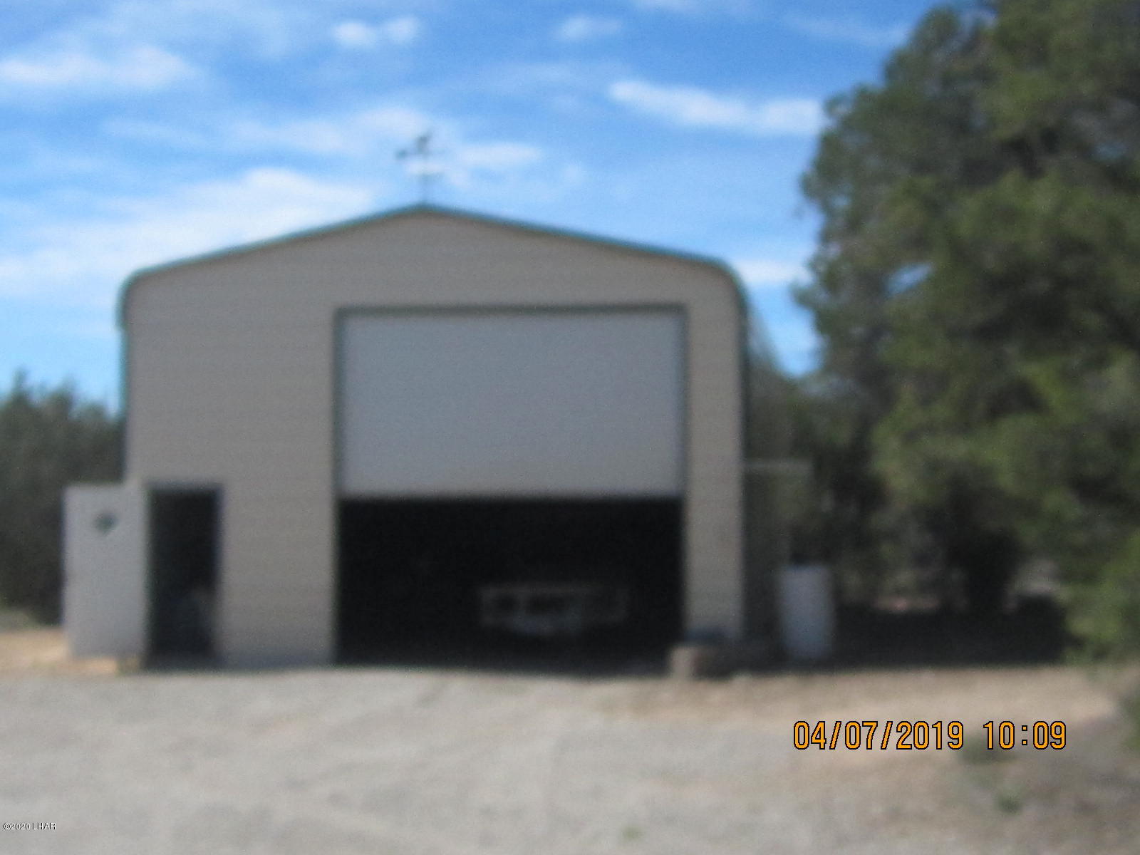 765 Pump House Road Seligman, AZ 86337 - Photo 29 of 70 099