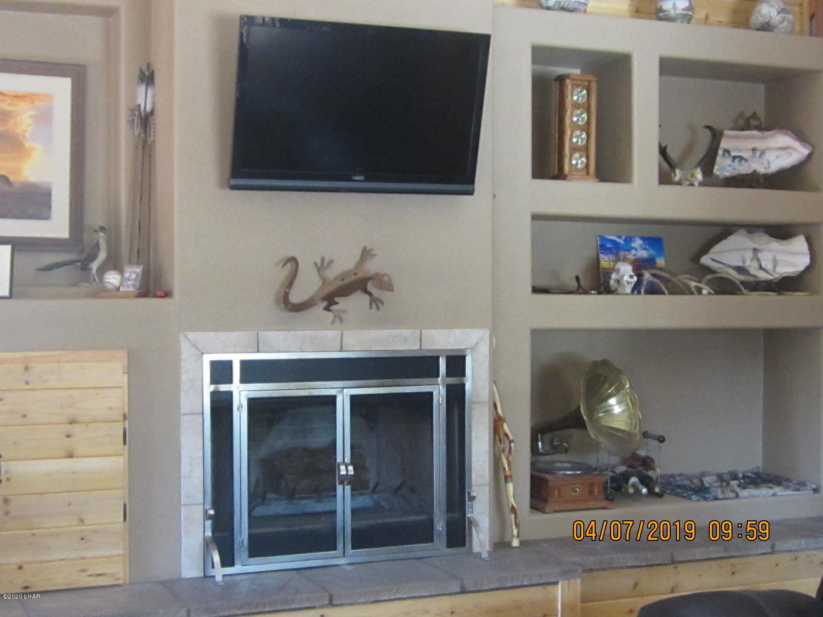 765 Pump House Road Seligman, AZ 86337 - Photo 4 of 70 068