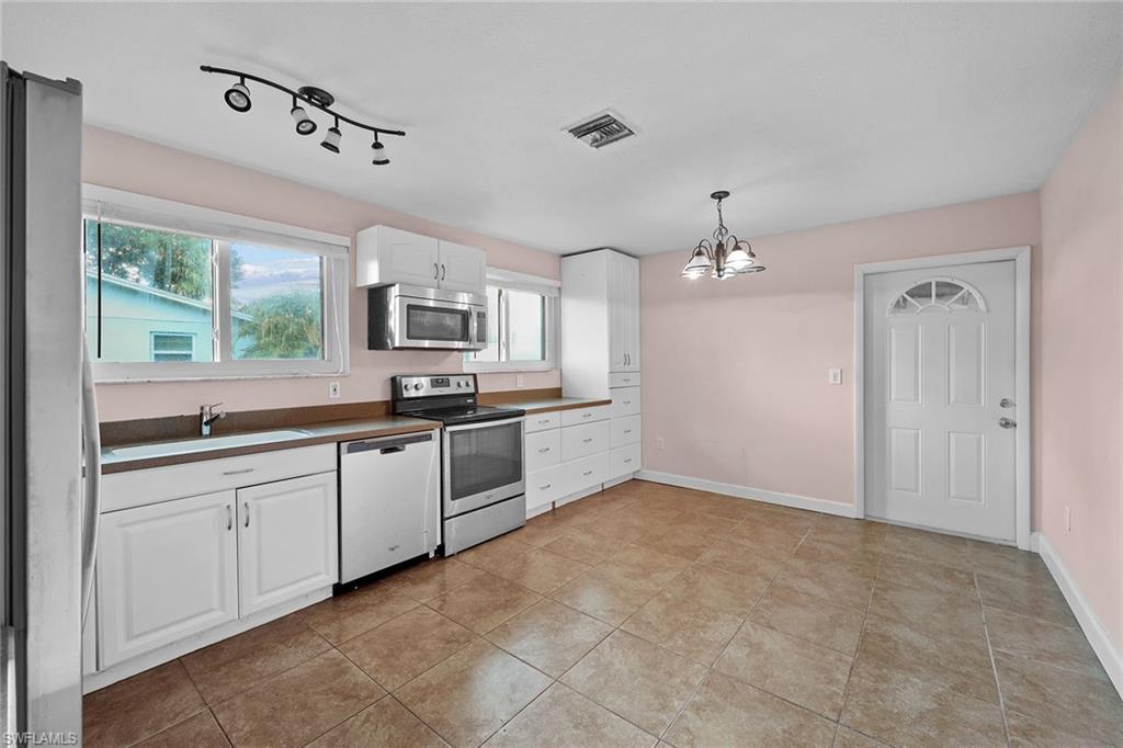 153 6th Street Naples, FL 34113 - Photo 11 of 21 Gallery Image 11