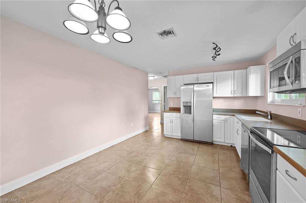 153 6th Street Naples, FL 34113 - Photo 14 of 21 Gallery Image 14