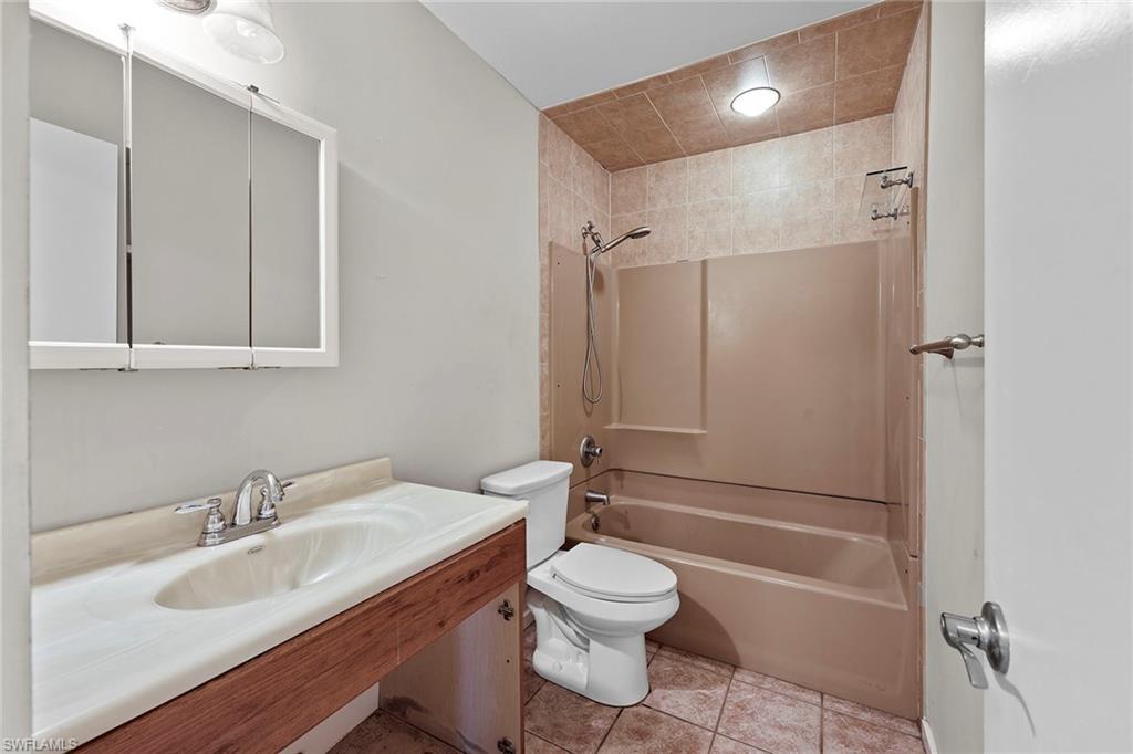 153 6th Street Naples, FL 34113 - Photo 17 of 21 Gallery Image 17