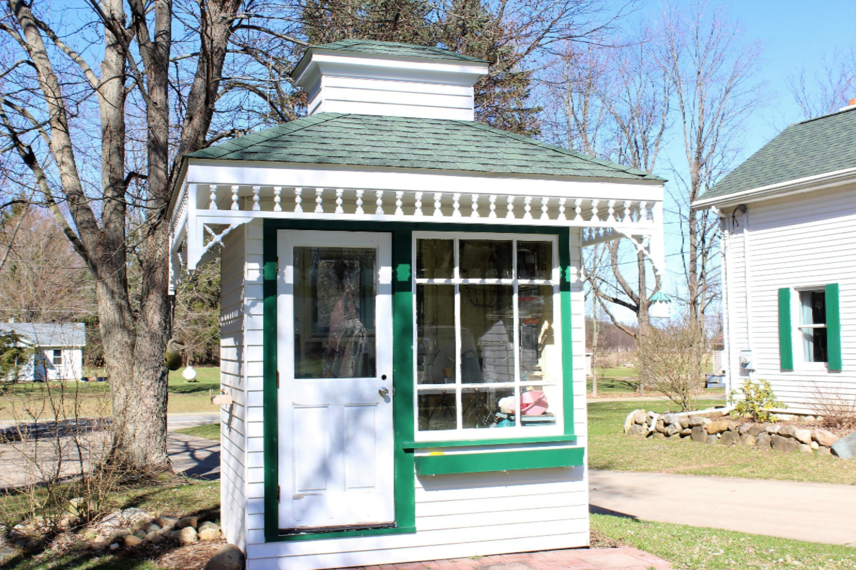 7551 West R Avenue Kalamazoo, MI 49009 - Photo 41 of 62 OMG! Cute as can be!