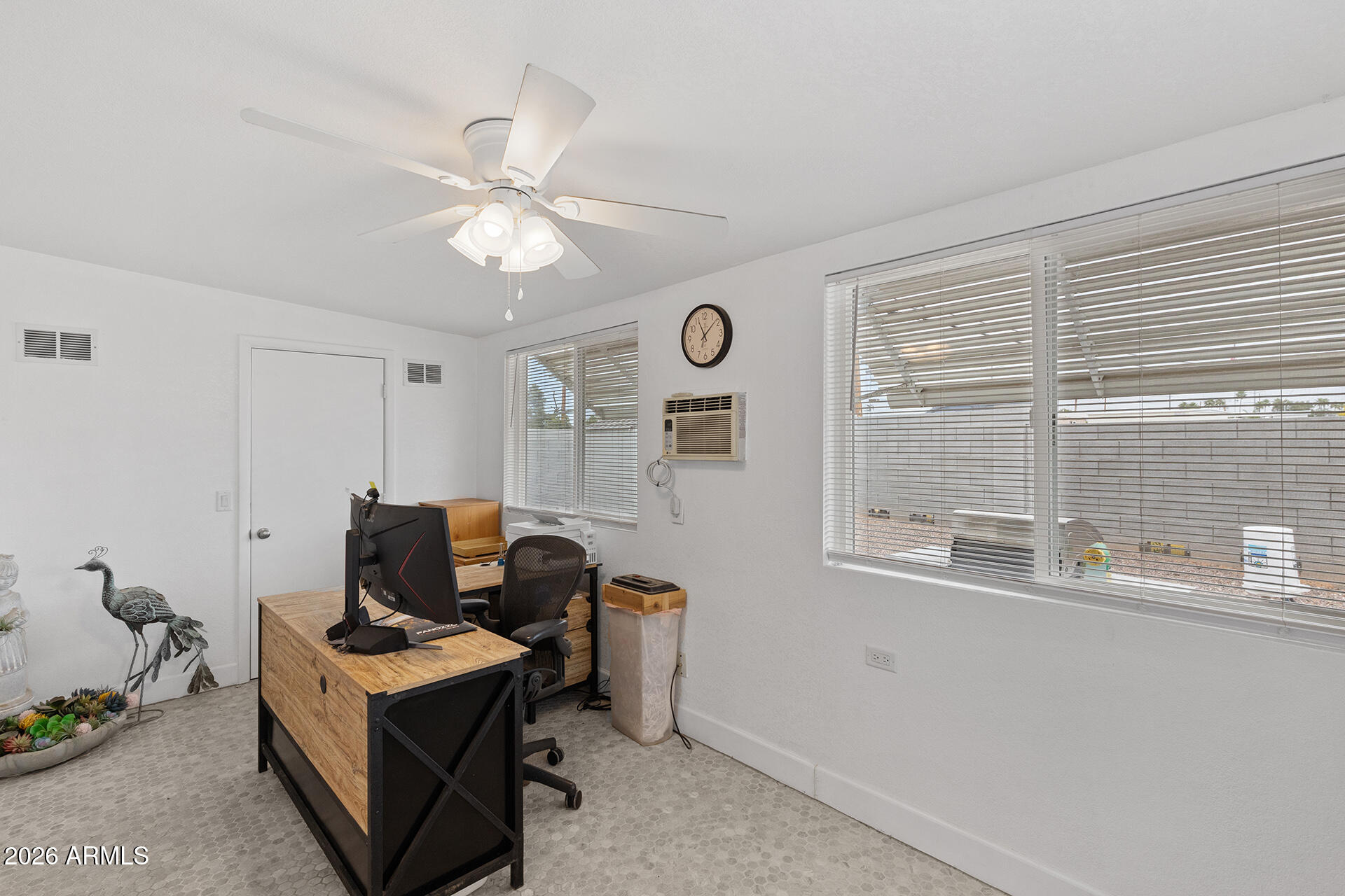 5502 East Butte Street Mesa, AZ 85205 - Photo 10 of 22 Office / Den