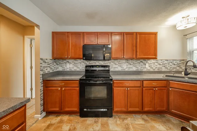 $399,900 | 15232 Smarty Jones Drive, Noblesville, IN 46060