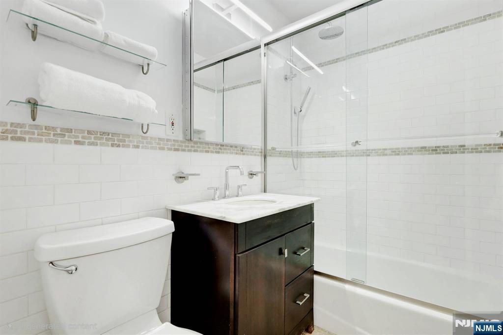 4 Horizon Road, Unit 1027 Fort Lee, NJ 07024 - Photo 13 of 19 Gallery Image 13