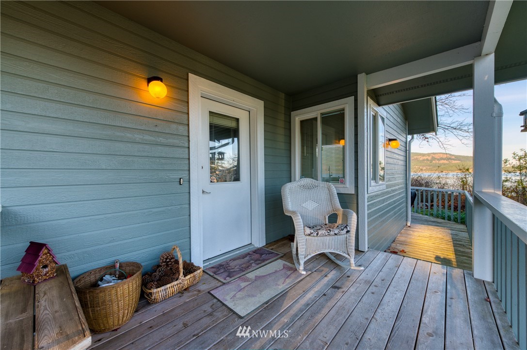 4192 Edens Road Anacortes, WA 98221 - Photo 11 of 25 Gallery Image 11