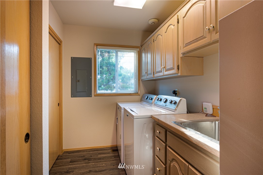4192 Edens Road Anacortes, WA 98221 - Photo 21 of 25 Gallery Image 21