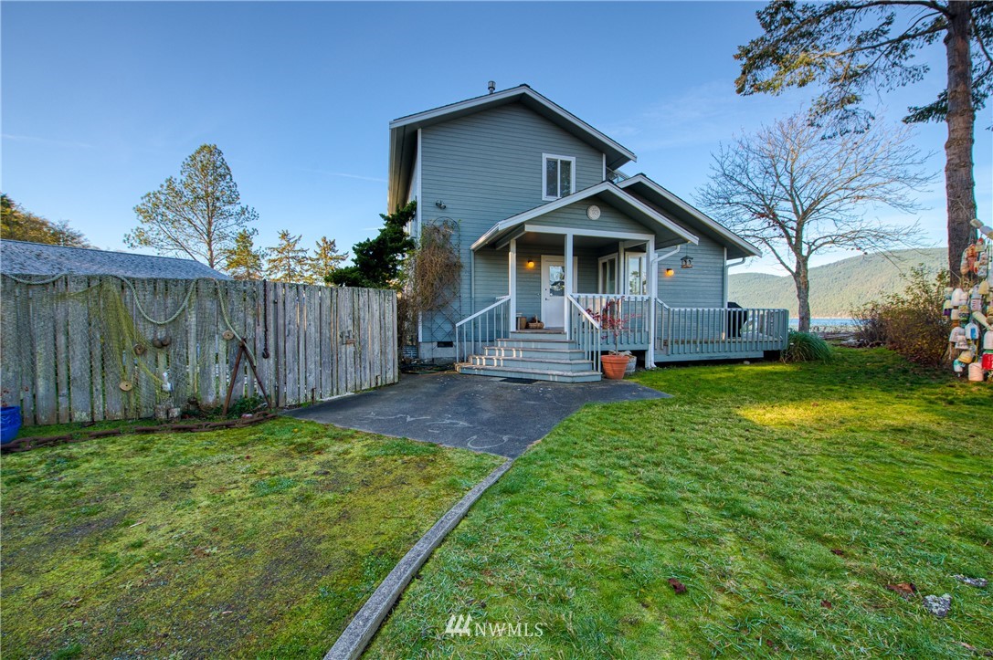 4192 Edens Road Anacortes, WA 98221 - Photo 9 of 25 Gallery Image 9