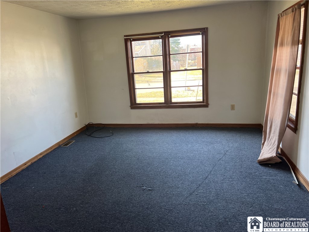 329 South Barry Street Olean City, NY 14760 - Photo 3 of 9