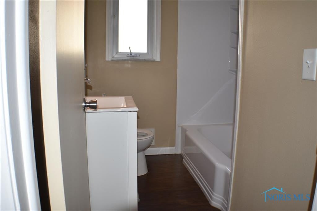 5453 Douglas Road Toledo, OH 43613 - Photo 7 of 22 Gallery Image 7