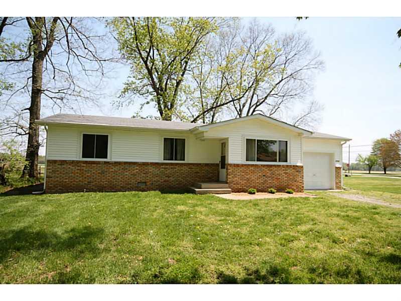 9783 South Conner Street Columbus, IN 47201 - Photo 3 of 17 Gallery Image 3