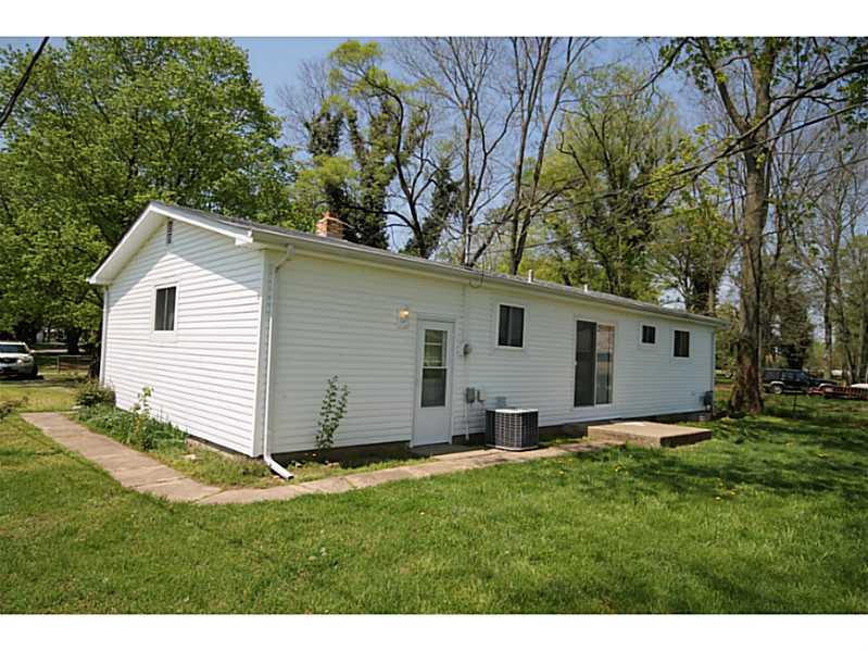 9783 South Conner Street Columbus, IN 47201 - Photo 4 of 17 Gallery Image 4