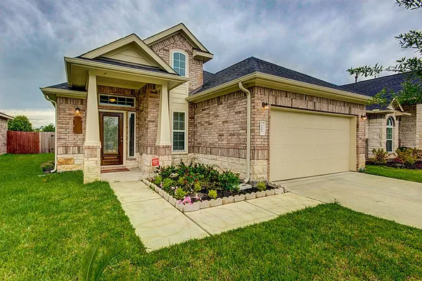 $2,000 | 1251 South Maple Drive, Katy, TX 77493
