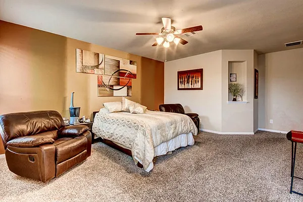 $2,000 | 1251 South Maple Drive, Katy, TX 77493