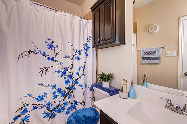$2,000 | 1251 South Maple Drive, Katy, TX 77493