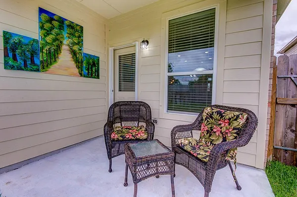 $2,000 | 1251 South Maple Drive, Katy, TX 77493