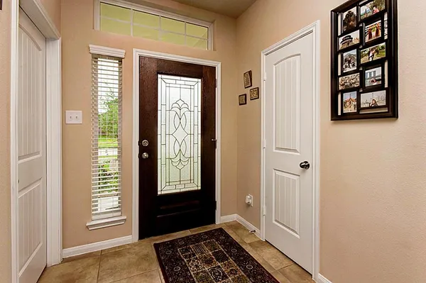 $2,000 | 1251 South Maple Drive, Katy, TX 77493