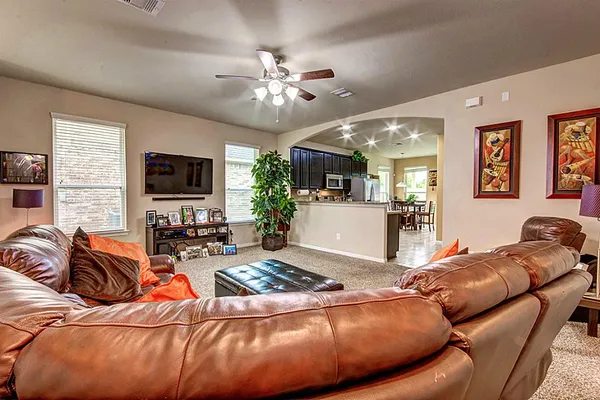 $2,000 | 1251 South Maple Drive, Katy, TX 77493