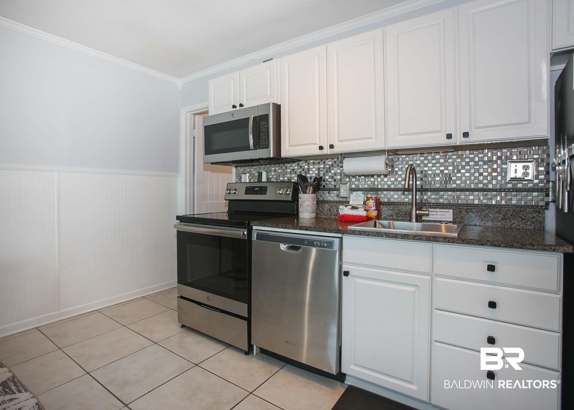 400 Plantation Road, Unit 1202 Gulf Shores, AL 36542 - Photo 17 of 36 Kitchen