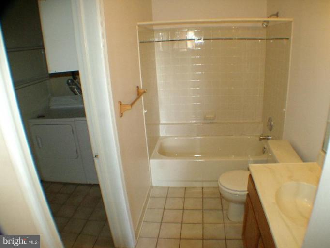 131 Canyon Road Winchester, VA 22602 - Photo 12 of 15 Bath #3