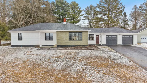 $445,000 | 604 Lowell Drive, Endicott, NY 13760